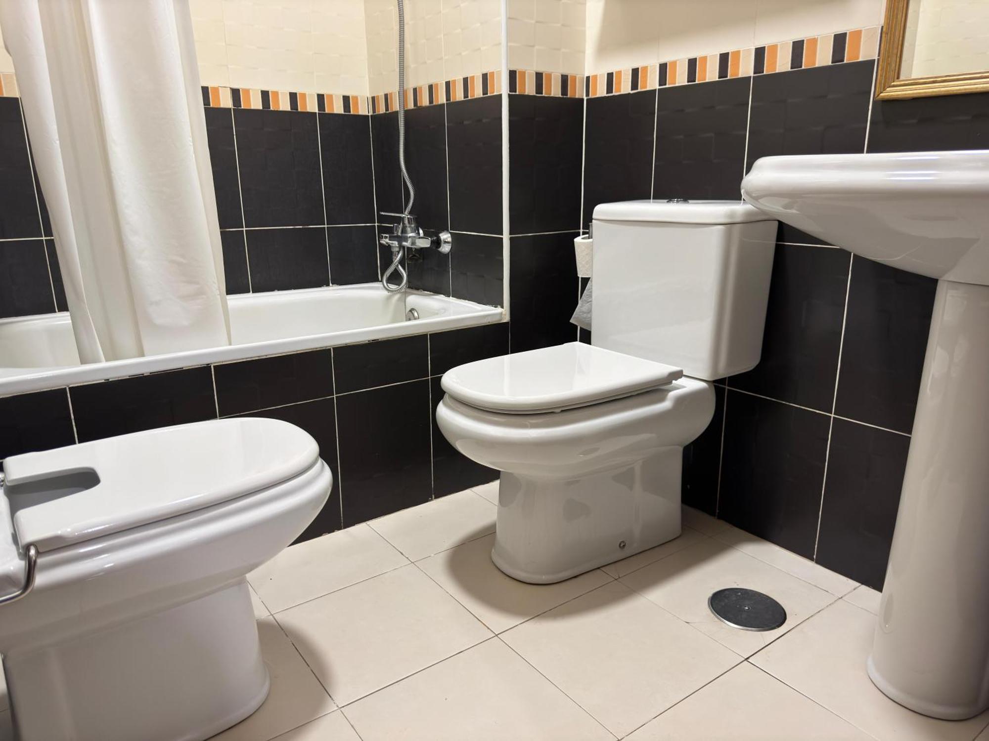 Apartamento Centrico Con Terraza Y Parking Gratuito Córdoba Exterior foto
